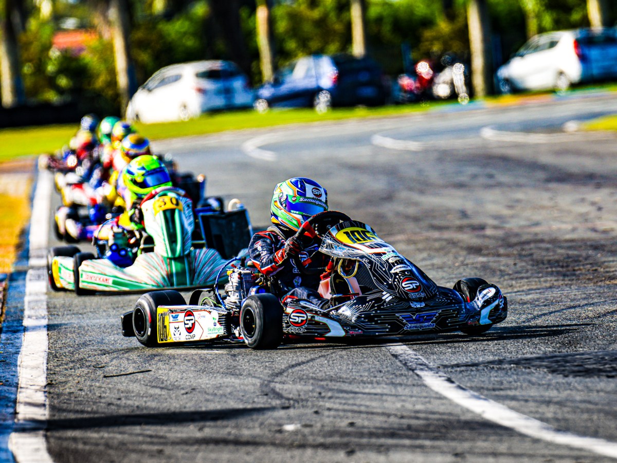 Toque na largada tira Samuquinha da Final do Sul-Brasileiro de Kart 2023