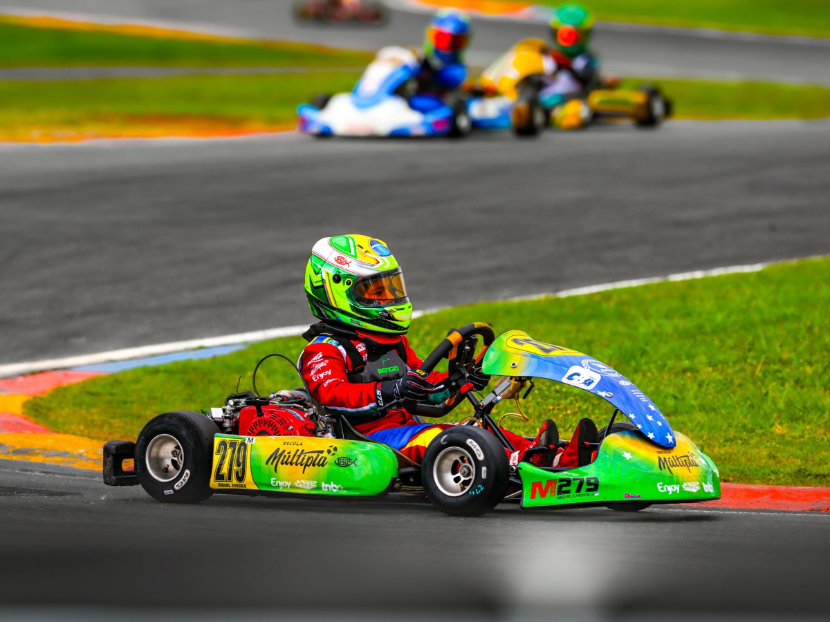 Miguel e Joaquim Emerick mostram garra em suas estreias em Campeonatos Brasileiros
